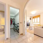 Bravissimo El Lleo, Bright 4-bedroom Apartment *