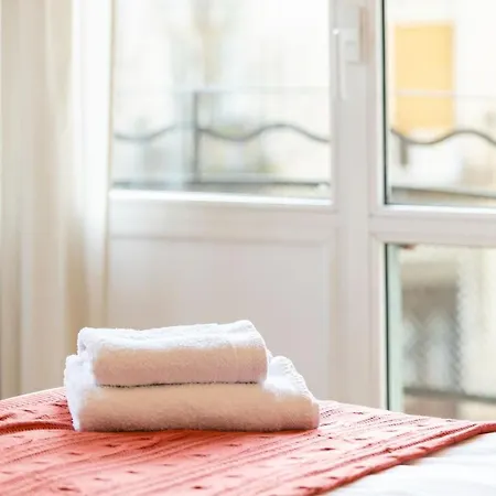 Bravissimo El Lleo, Bright 4-bedroom *