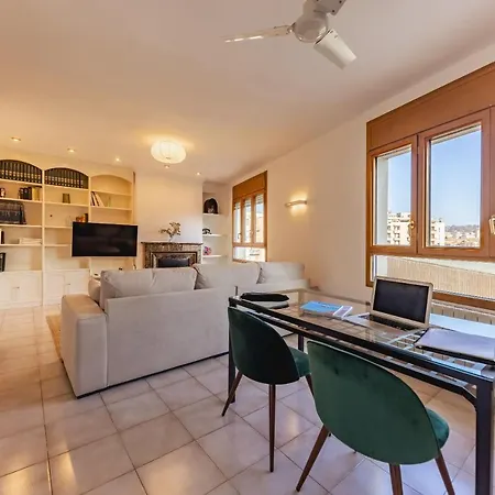 Bravissimo El Lleo, Bright 4-bedroom * ז'ירונה