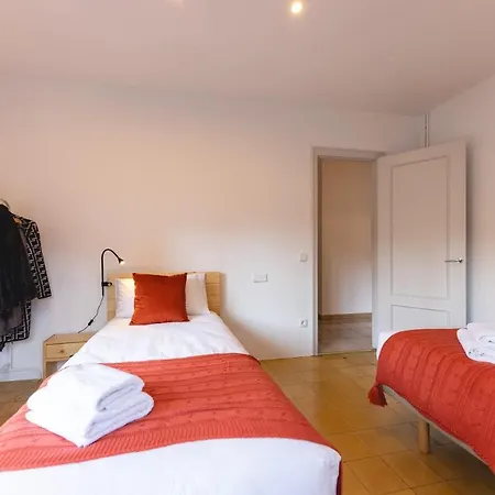 דירה Bravissimo El Lleo, Bright 4-bedroom ז'ירונה