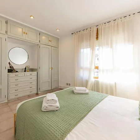 Bravissimo El Lleó, Bright 4-bedroom Apartamento Gerona