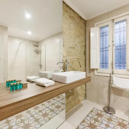 Bravissimo El Lleo, Bright 4-bedroom * ז'ירונה