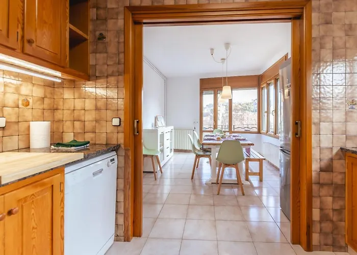 Bravissimo El Lleo, Bright 4-bedroom *