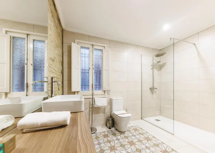 Διαμέρισμα Bravissimo El Lleo, Bright 4-bedroom *